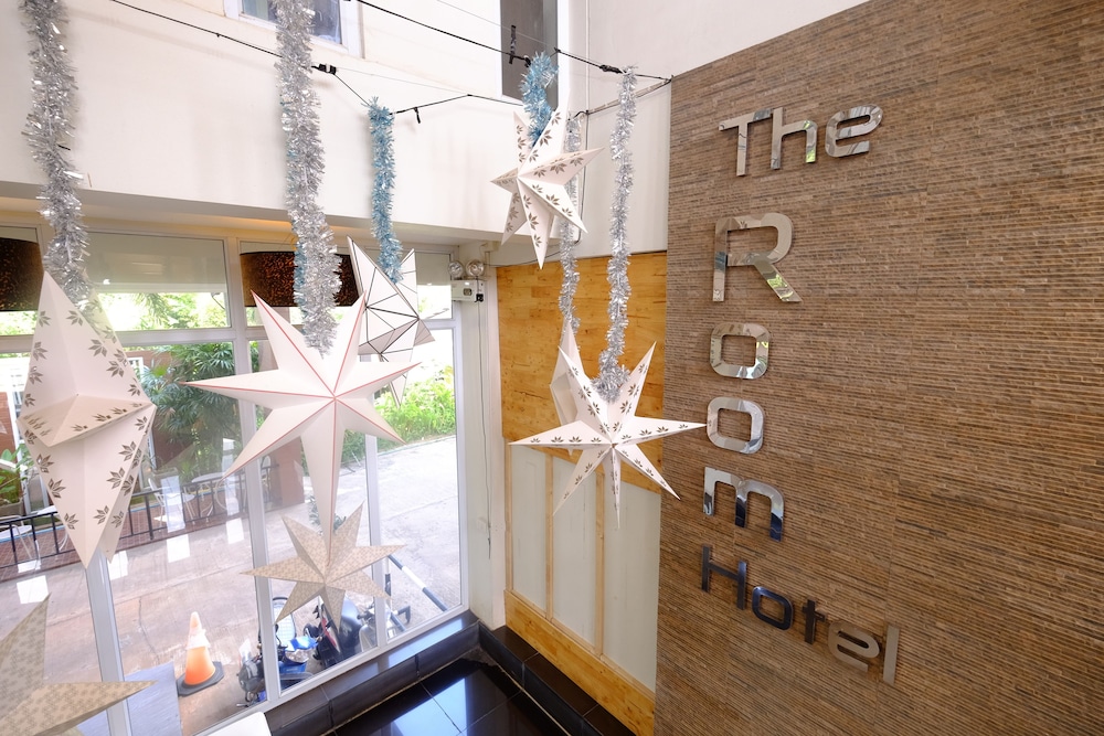 the room hotel