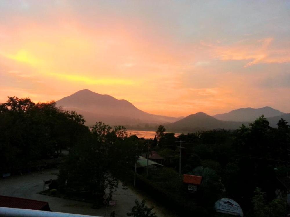 chiangkhan see view guest house