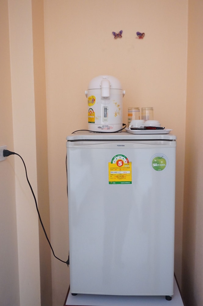 jirasin hotel and apartment