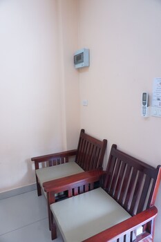 jirasin hotel and apartment