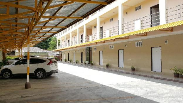 jirasin hotel and apartment