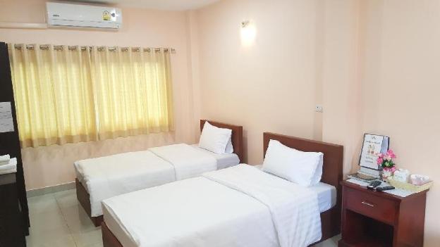 jirasin hotel and apartment