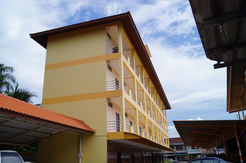 jirasin hotel and apartment