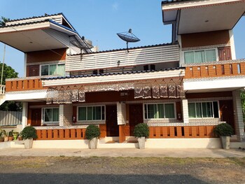 chaloem phra kiat