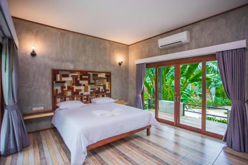 palm pran resort