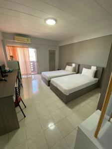 burapha bangsaen garden apartment