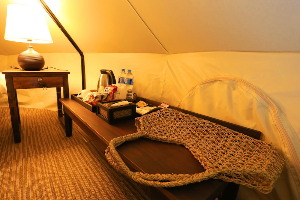 chiangkhan river green hill