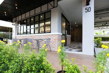 sukh serviced apartment