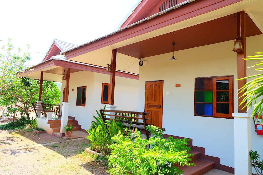 huen hug hod the resort