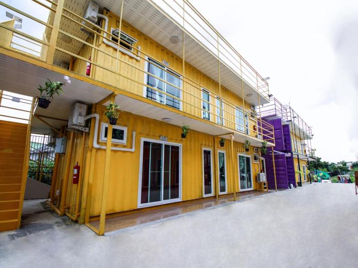 5 chang palace hotel
