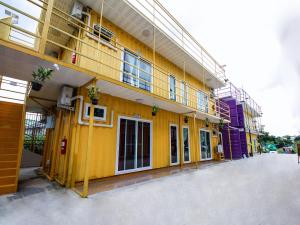 5 chang palace hotel