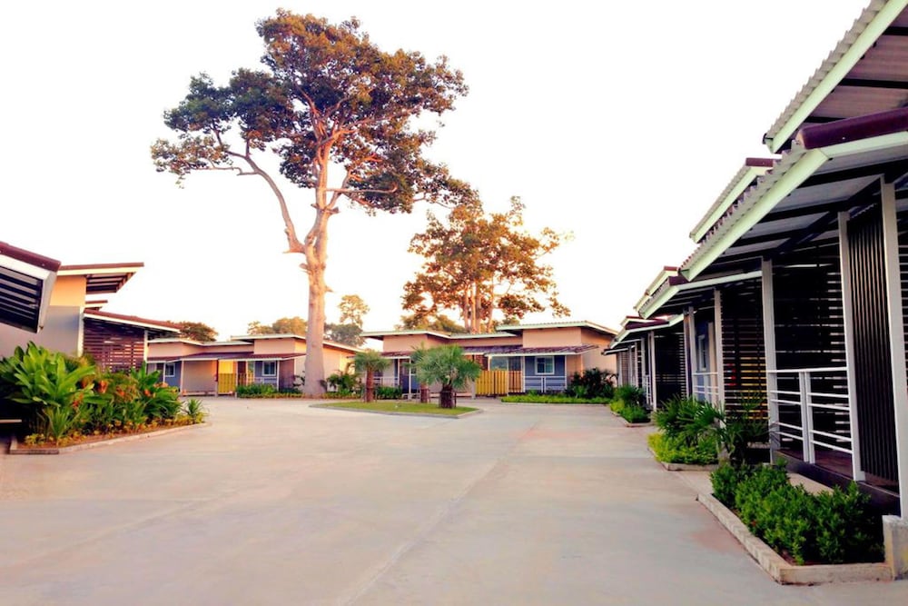 zigzag resort yasothorn