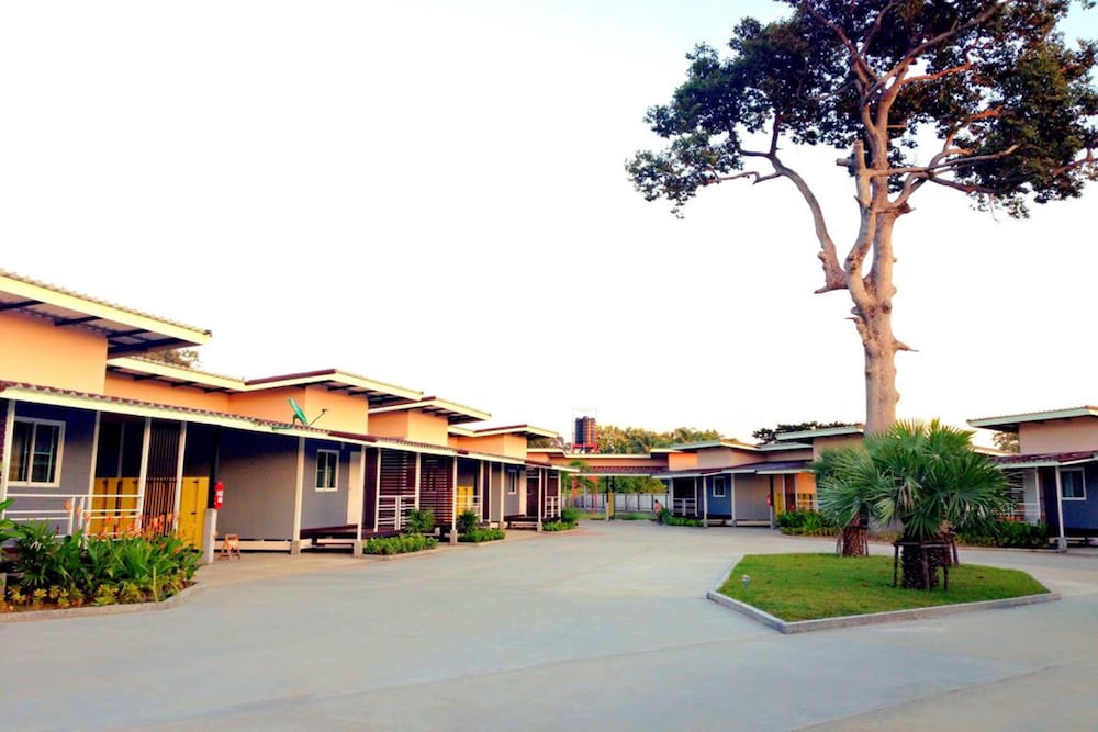 zigzag resort yasothorn