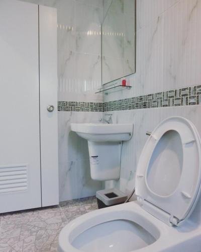 Big House Resort,Nong Samet>>Klong Son,2.5 star