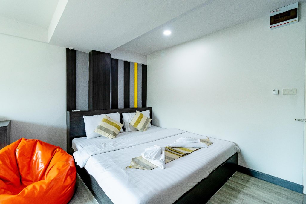 riski residence bangbuathong