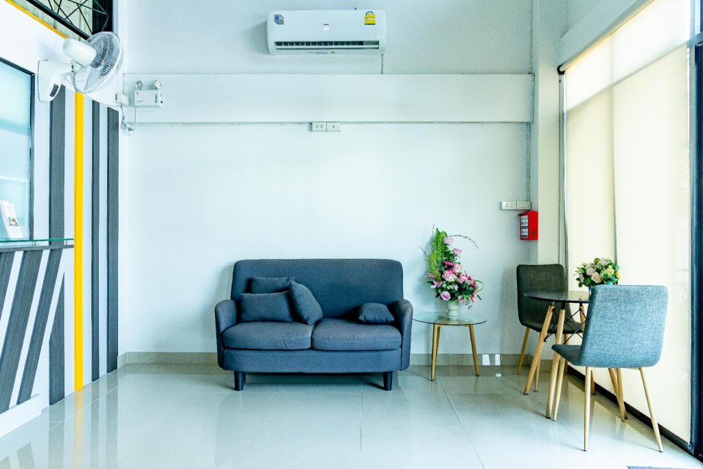 riski residence bangbuathong