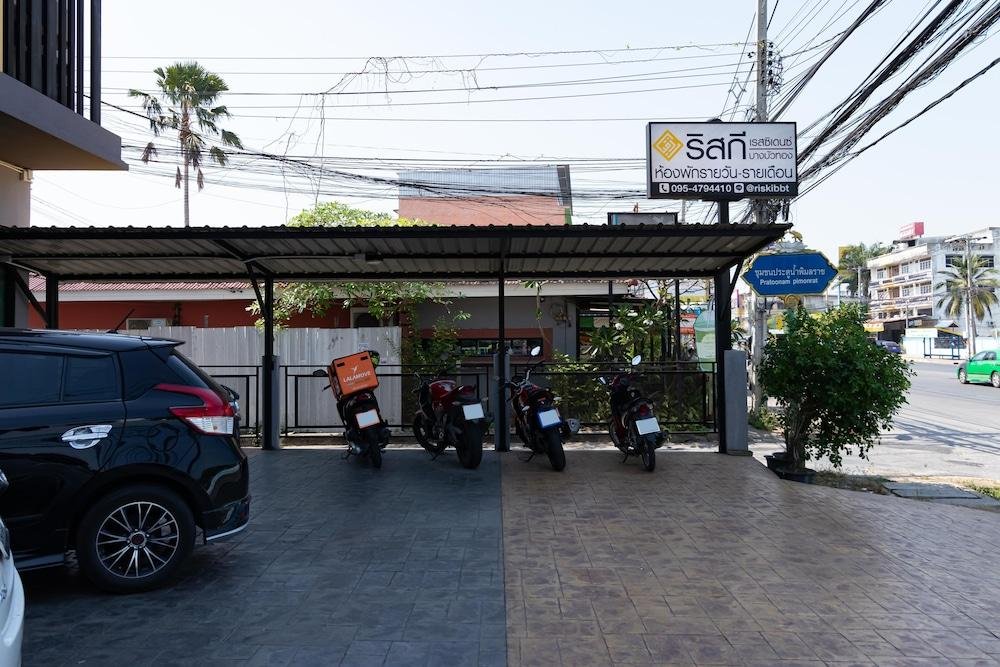 riski residence bangbuathong