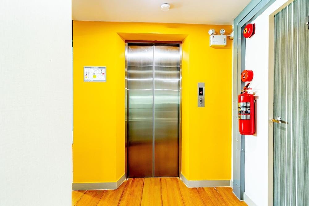 riski residence bangbuathong