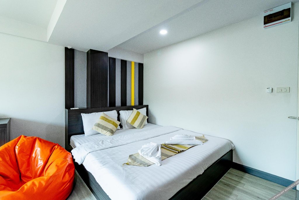 riski residence bangbuathong