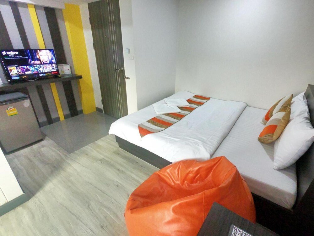 riski residence bangbuathong
