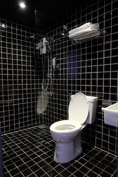 four sisters homestay hostel