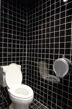 four sisters homestay hostel