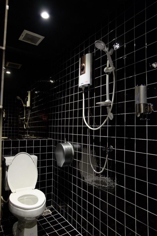 four sisters homestay hostel