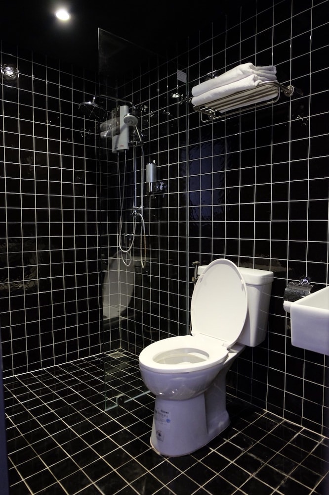 four sisters homestay hostel