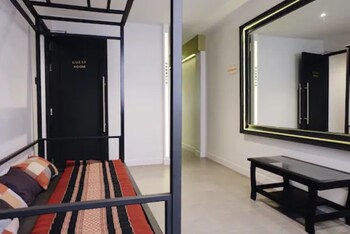 four sisters homestay hostel