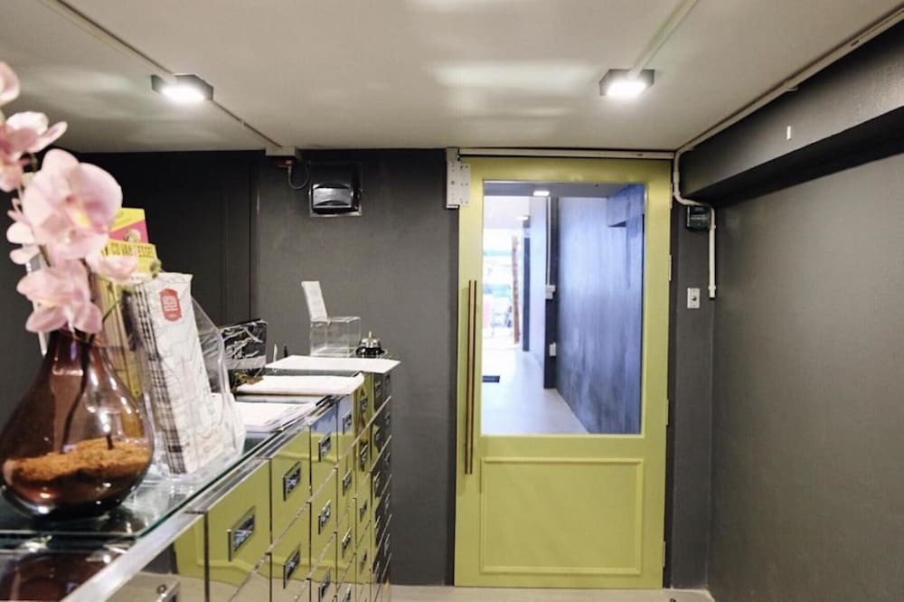 four sisters homestay hostel