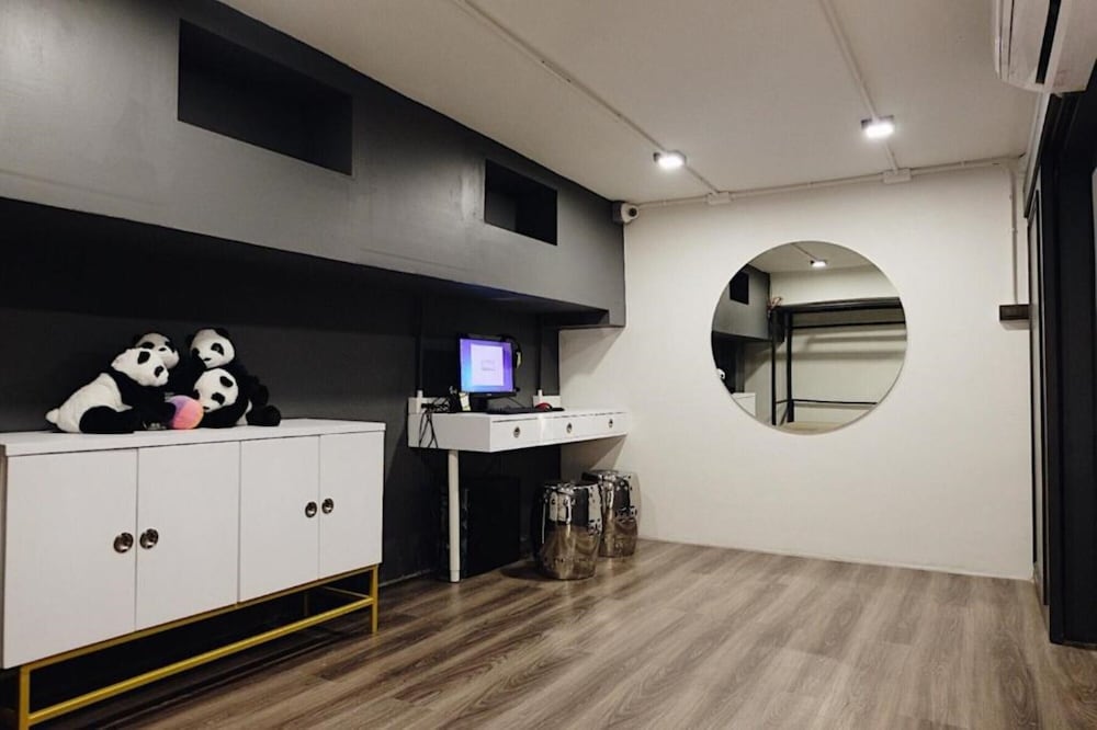 four sisters homestay hostel