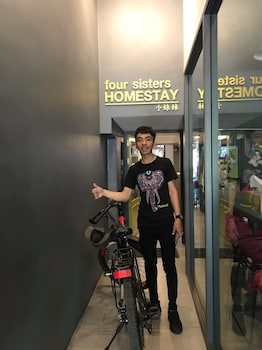 four sisters homestay hostel