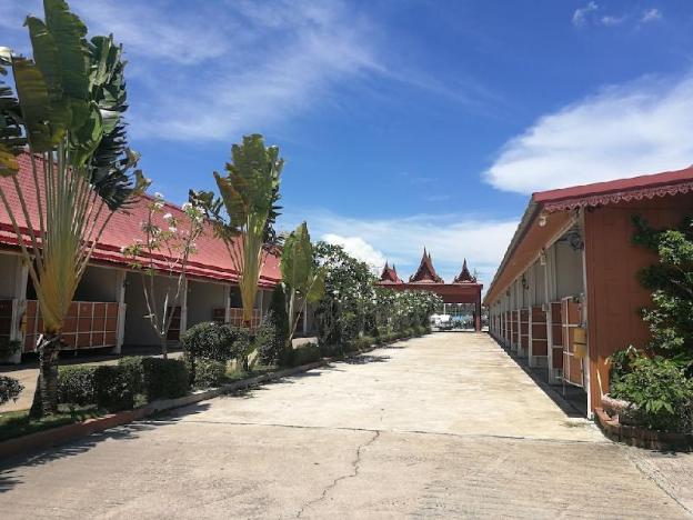 reurn thai resort ratchaburi