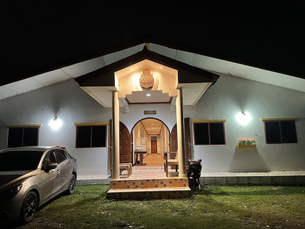nahinlad resort