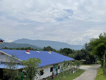 nahinlad resort