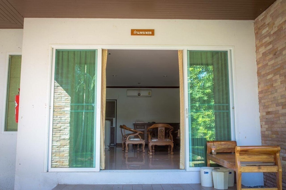 nahinlad resort