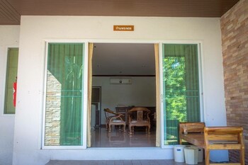 nahinlad resort