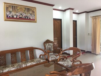 nahinlad resort