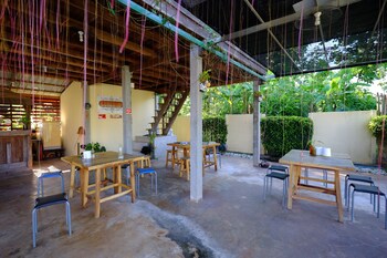 Huenhimphu Resort,Sakon Nakhon>>Phu Phan,2.5 star