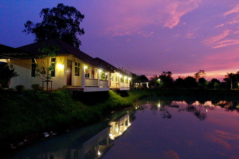 pirom lake and resort