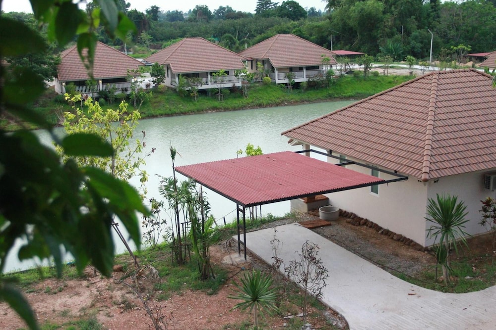 pirom lake and resort