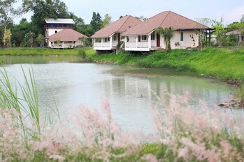 pirom lake and resort