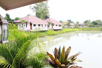 pirom lake and resort