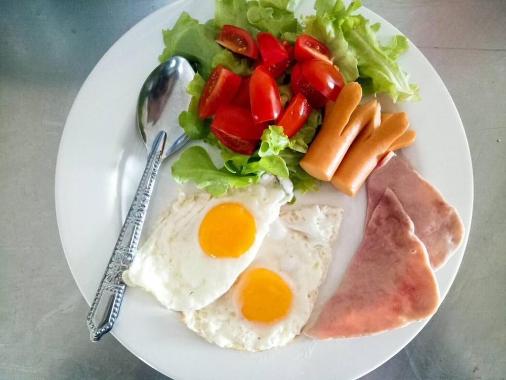 pirom lake and resort