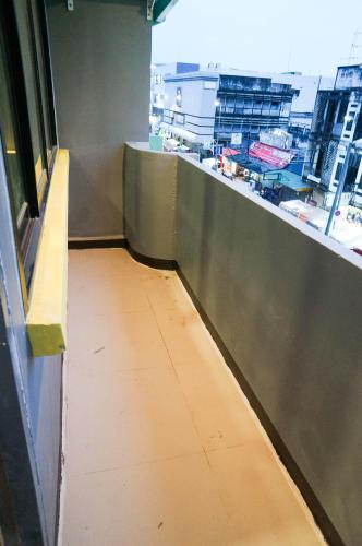 lux rooms night bazaar