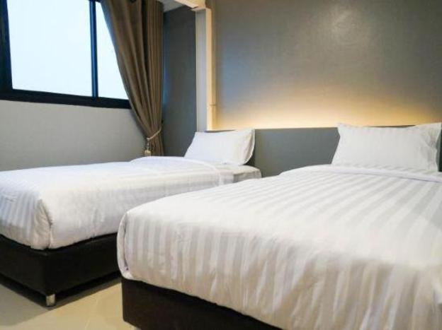 lux rooms night bazaar