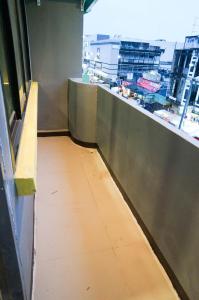 lux rooms night bazaar