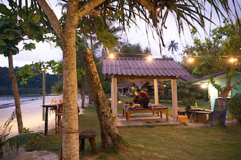 i lay house koh kood
