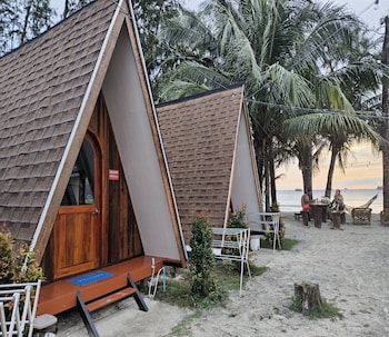 i lay house koh kood