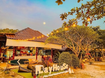 i lay house koh kood